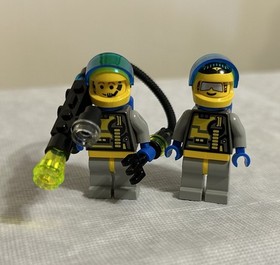 LEGO Classic Space Minifigure Lot Unitron Chief sp049 & sp048 6991