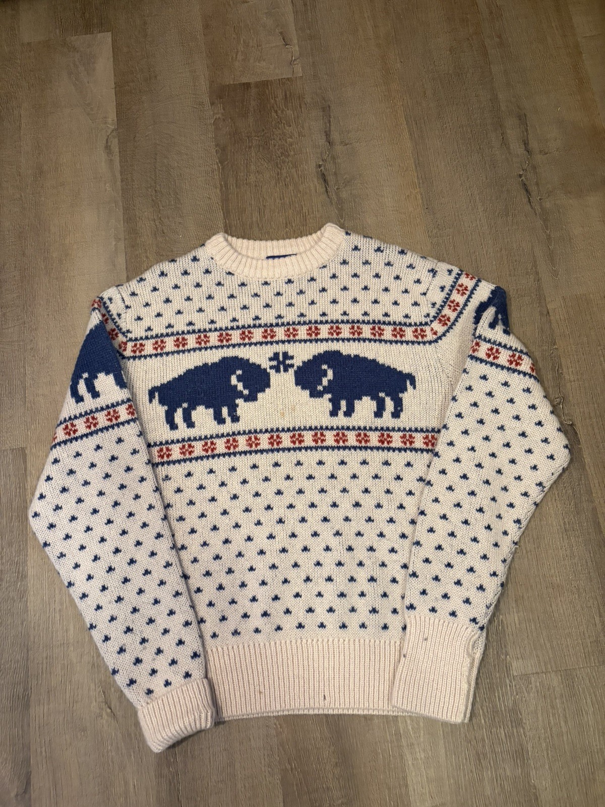 Rare Vintage Pendleton men’s Wool Crewneck Sweater Buffalo Bison Gray Blue M