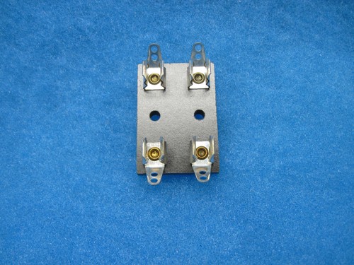 NOS BUSS Portafusibile/Blocco Supporto Telaio Doppia Clip 3AG: P/N 3823-2 ($7,75/EA) - Foto 3 di 6