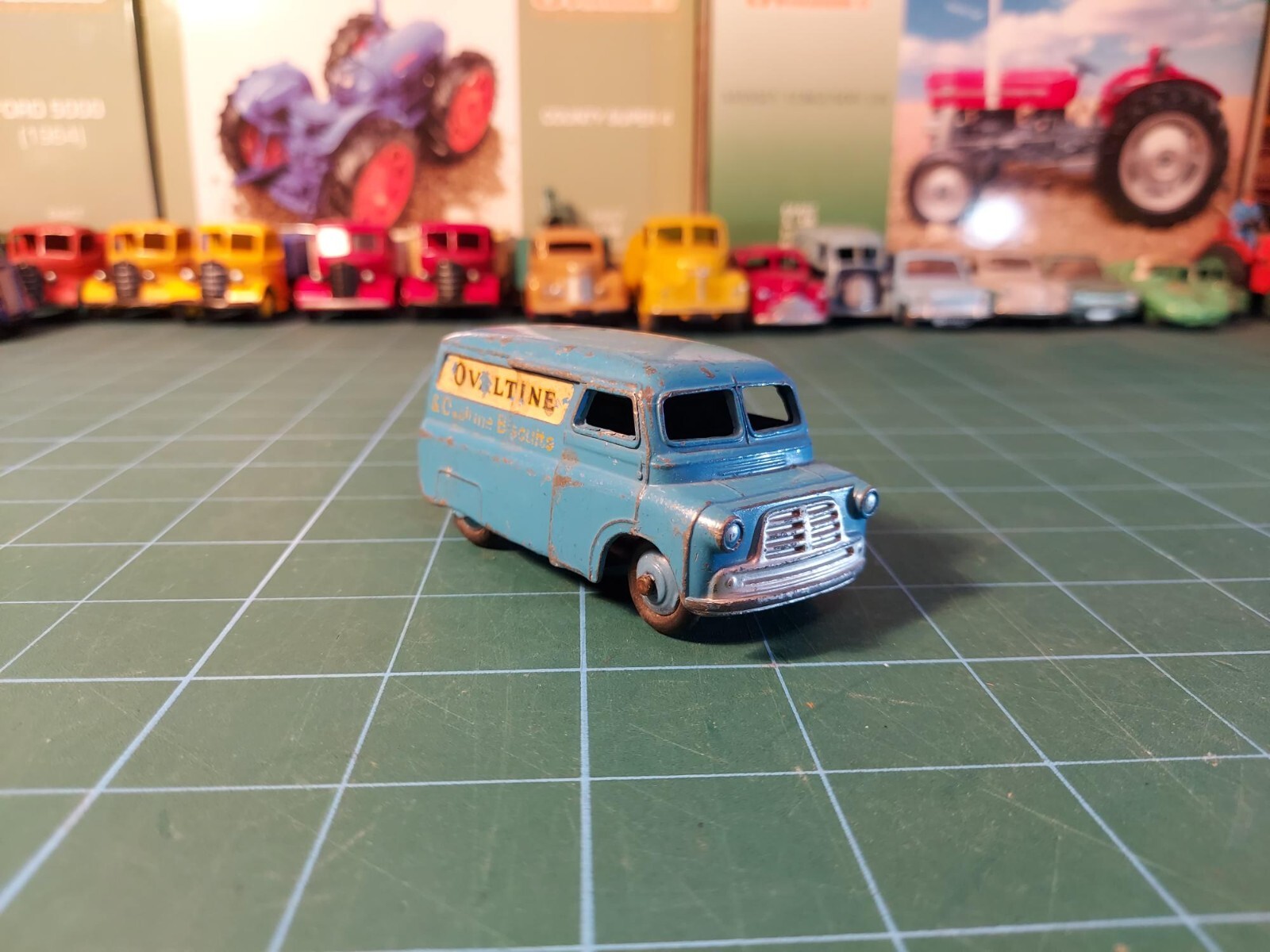 Dinky Toys Atlas Bedford 12 OVALTINE Modellauto Im Maßstab 1:43 Von Norev – Sammlerstück Für Liebhaber
