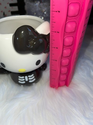 Hello Kitty Halloween Black Skeleton Mug & Skeleton Electronic Side Stepper - Picture 7 of 8