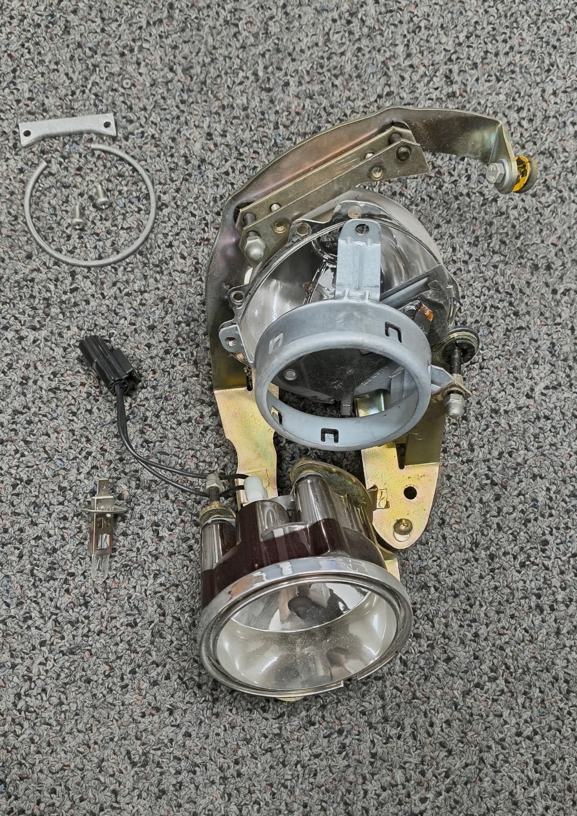 Lotus Elise 111R 2005 Headlight housing