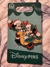 Disney Mickey & Minnie 2026 Christmas Holiday Single Pin NEW CARDED