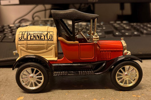 ERTL Model T JC Penny Co Car Bank