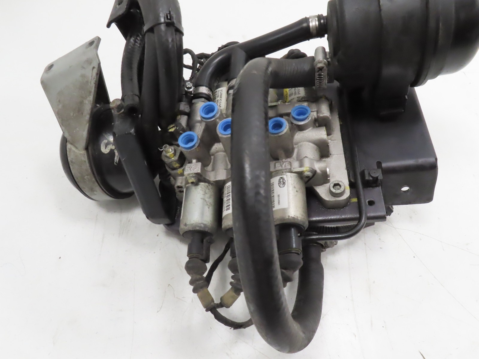 Lamborghini Gallardo 2006 Hydraulic pump valve P/N 086901137