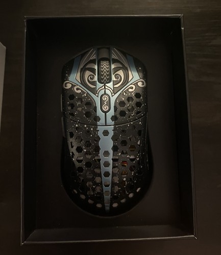 Finalmouse Starlight 12 Gaming Mouse - Small *No Dongle Or Cable* - 第 1/6 張圖片