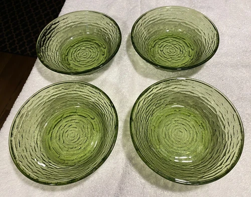 VINTAGE ANCHOR HOCKING 6" CEREAL SALAD BOWLS - SET of 4 SORENO AVACODO GREEN