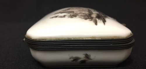 Antique Made in Limoge France Porcelain Hinged Trinket Box Bonwit Teller - Picture 4 of 8