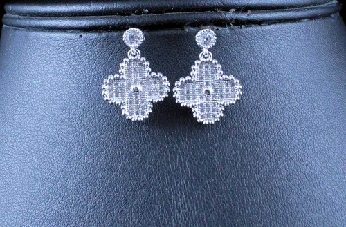 PENDIENTES DE CANDELABRO CRUZADO CZ PLATA BODA BODA FIESTA GRADUACIÓN CZ11917 - Imagen 2 de 5