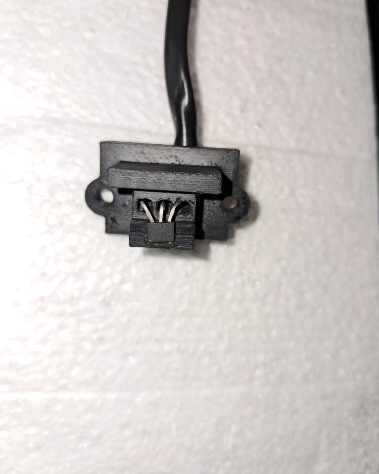 VW Golf MK2 Instument Cluster Speed Sensor For Cruise Control - Image 3 of 4