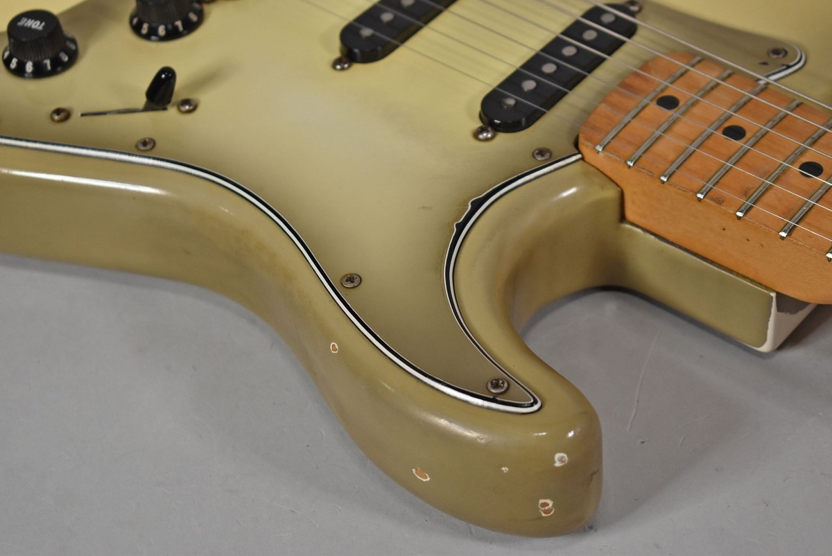 1979年製 Fender Antigua Stratcaster ビンテージ 1979 Fender Stratocaster 