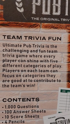 Nuevo juego de trivia University Games Ultimate Pub - Estante - Imagen 7 de 7