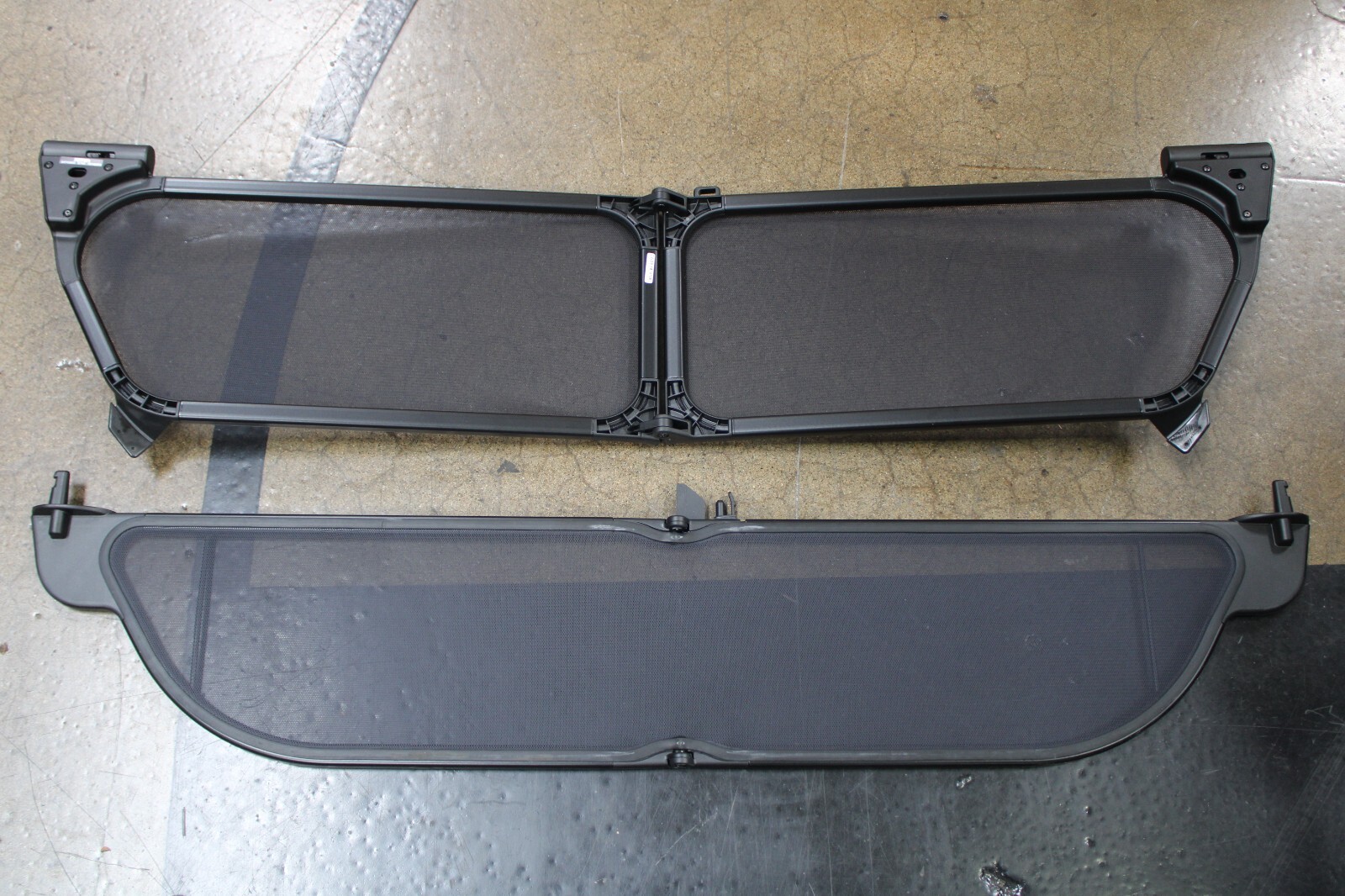 Ferrari California T, Wind Deflector Kit w/Bag, Used, P/N 84743800