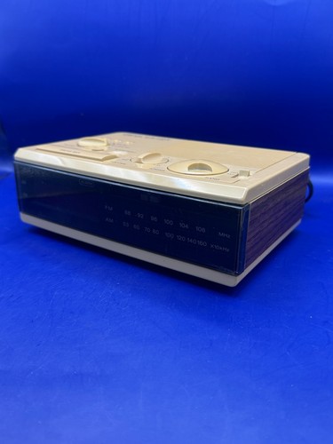 Vintage - Sony Dream Machine Alarm Clock Radio ICF-C3W - TESTED WORKS - Picture 7 of 7