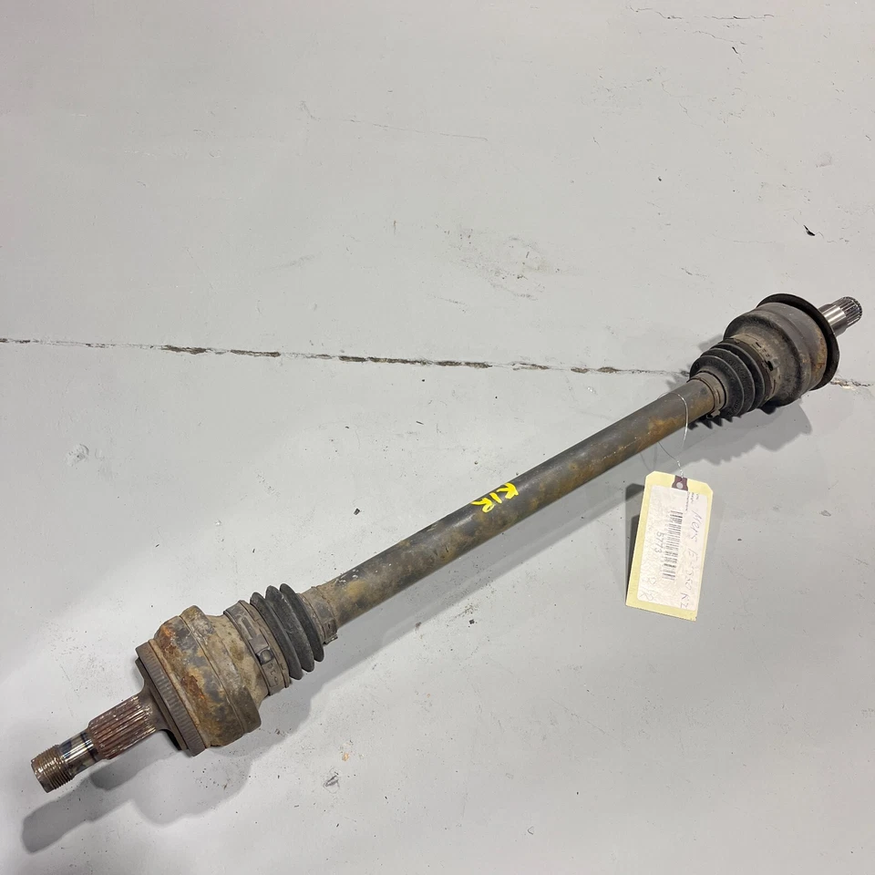 Mercedes-Benz E350 W212 2010-2016 eje trasero izquierdo o derecho CV medio eje OEM Foto 2 de 4