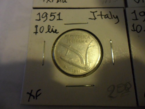 LOTTO 2 MONETE ALLUMINIO ITALIA DA 5 E 10 LIRE CADAUNA PER LO PIÙ XF DETTAGLIO SPEDIZIONI 5,99€ USA - Foto 5 di 11