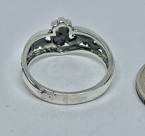 Vintage Ladies Fancy Detailed Scrolls Irish Claddagh Sterling Silver Ring Sz 6 - Picture 9 of 13