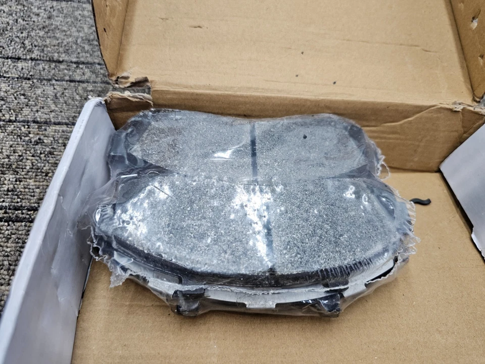 Pastilla de freno delantera Raybestos PGD652M elemento 3 para Ford Ranger 1995-2002 Foto 3 de 4