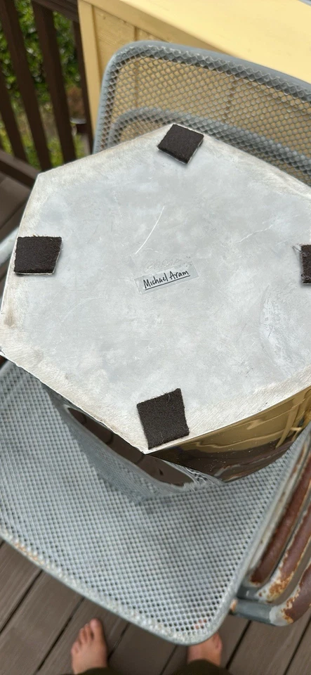 Jarrón/cesta de basura Michael Aram vintage de metal hecho a mano - pieza de diseñador rara Foto 4 de 4