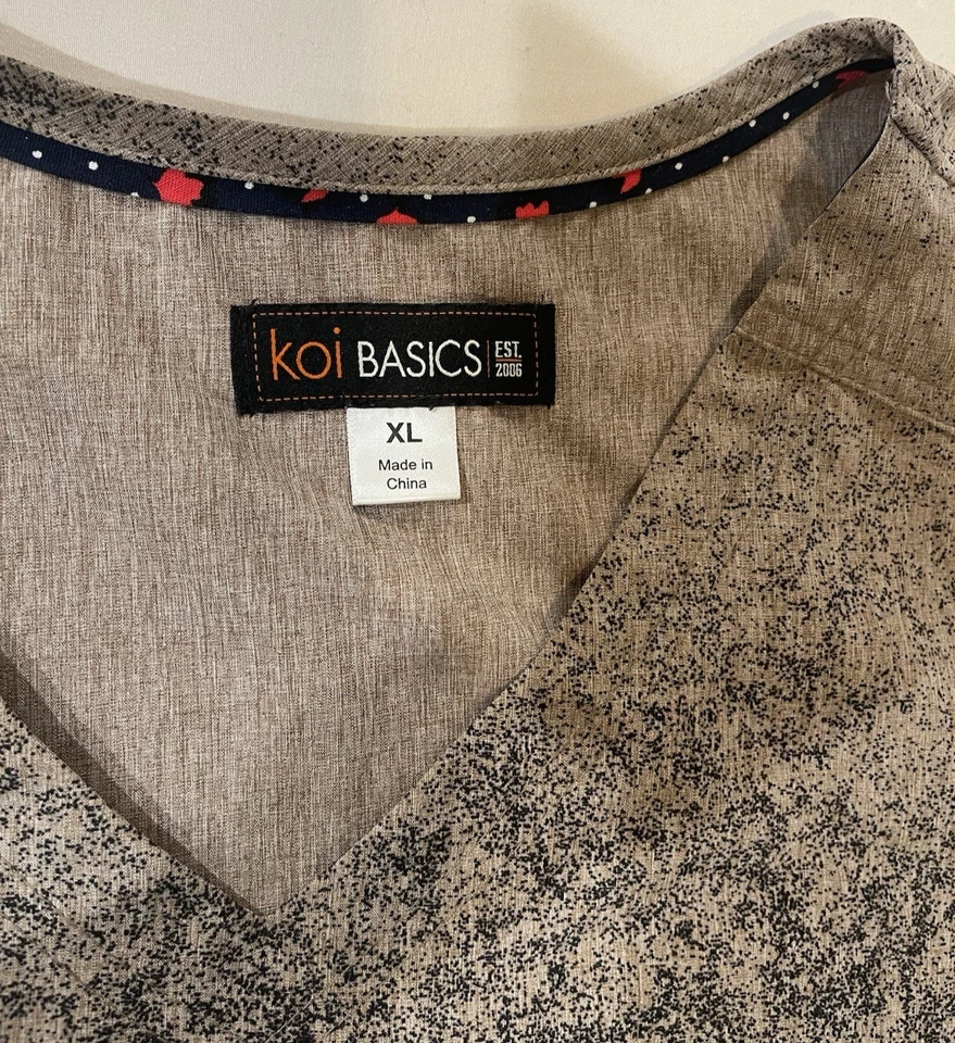 Blusa Médica KOI Brown Ombré XL Plus para Mujer Foto 4 de 4