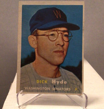 Topps 1957 Dick Hyde #403 Rookie Washington Senators Baseball Card. rookie card picture