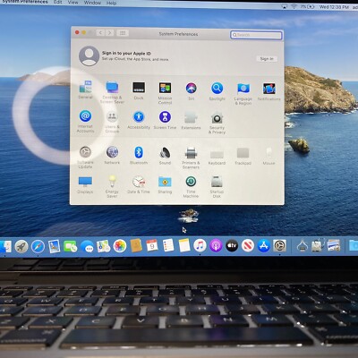 Apple A1502 MacBook Pro 8GB 2.9GHz Intel Core i5 Retina Display