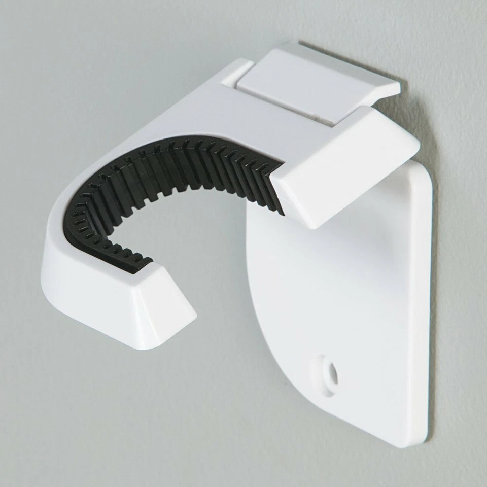 Soporte para escoba/fregona InterDesign, blanco, juego de 2 Foto 4 de 4