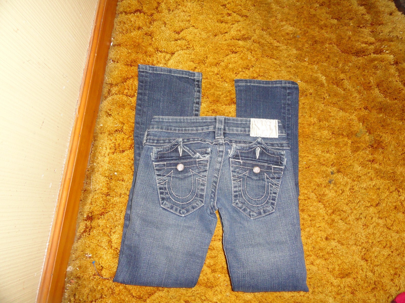 Picture 1 of 9