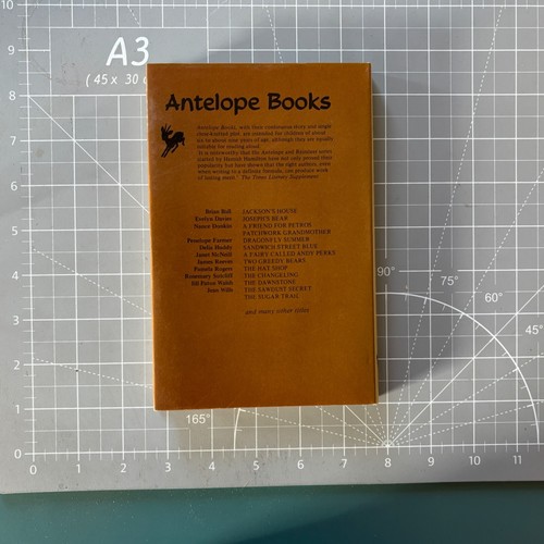 Just Turn the Key and Other Stories Janet McNeill Antelope Books 1976 HC DJ UK - Picture 4 of 8