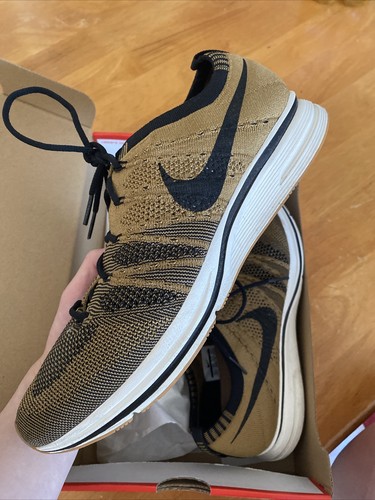 nike flyknit trainer golden beige