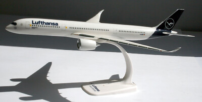 Lufthansa - Airbus A350-900 - 1:200 - Herpa Snap-Fit 612258 Flugzeug Modell A350