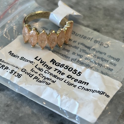 Bomb Party Living the dream Sz 7 champagne ice crystal Cz on gold Rg65055