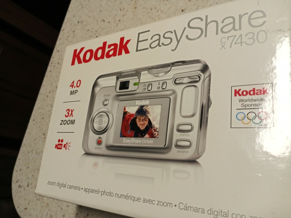 Kodak EasyShare cx7430 Docking Base & EasyShare Camera
