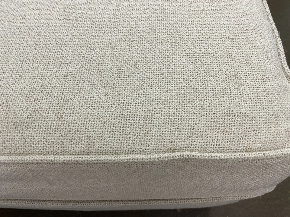 Sofá silla otomana Pottery Barn Cameron con funda Performance Boucle avena Foto 4 de 4