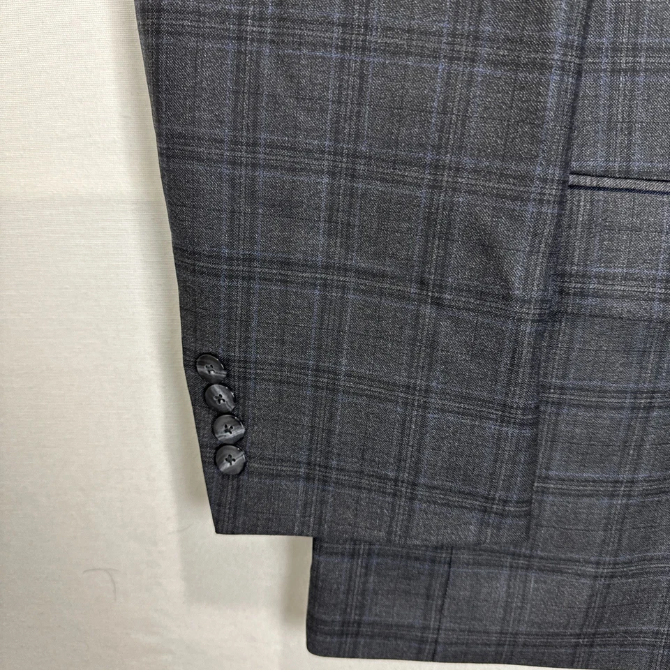 Reda 1865 Premium Italian wool Suit Sz 46R Classic  Gray Plaid - Image 4 of 4