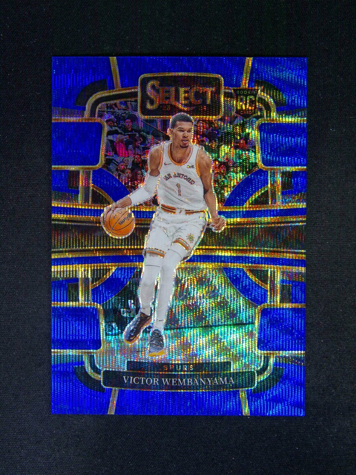 2023-24 Panini Select Victor Wembanyama #87 RC Rookie Concourse Blue Wave /75