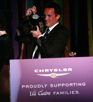 Matthew Perry at The Lili Claire Foundation's 6th Annual Benefit - 2003 Photo