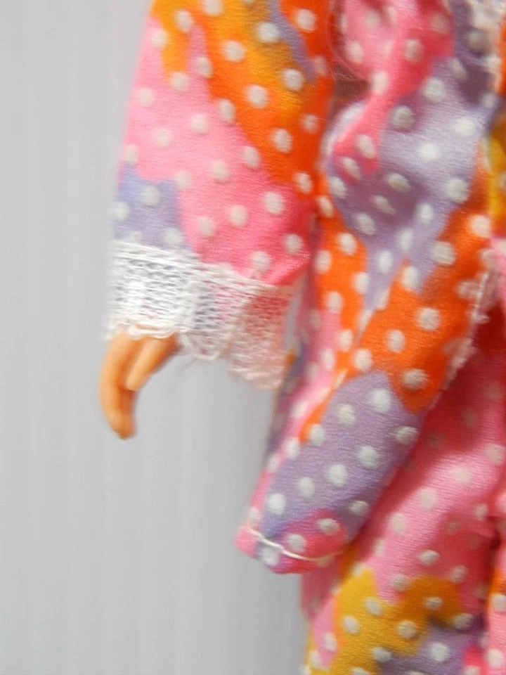 MUÑECA BARBIE TWIGGY VINTAGE JAPÓN 1966 + ESTUCHE BARBIE COLA DE CABALLO 1963, + ROPA Foto 4 de 4