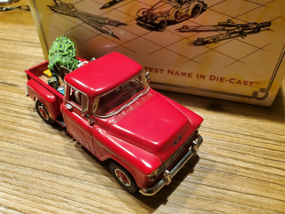 Models of Yesteryear YSC 02 1955 Chevrolet 3100 Christmas Pickup - Bild 2 von 4