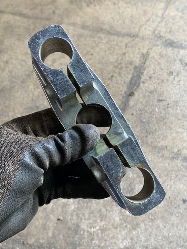 Harley Davidson Big Twin Inline Springer Top Clamp - Picture 3 of 4