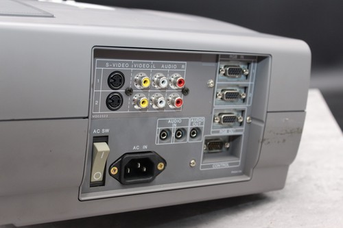 Hitachi Pro Multimedia LCD Video Projektor CP-L850E Heimkino Samsonite Koffer - Bild 8 von 19