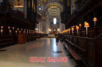 PHOTO  ST PAUL'S CATHEDRAL INSIDE THE NAVE AT ST PAUL'S.