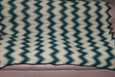 Hand Crafted Designed  Afghan Crochet Throw Blanket Pre-Owned 66L X 56W