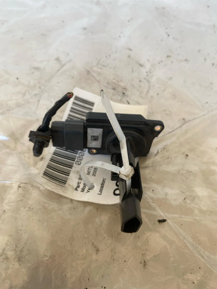 2004 - 2016 MITUSBISHI LANCER RALLIART Air Flow Meter Sensor MAF MR985187 2.4L - Image 3 of 4