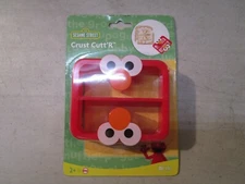 Lotn of 24 pc Sesame Street Sandwich Crust Cutt"r"
