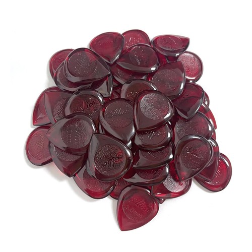 50Pcs Alice 3mm Small Water Drop Jazz Picks Red 20x23mm Guitar Picks - Picture 2 of 4