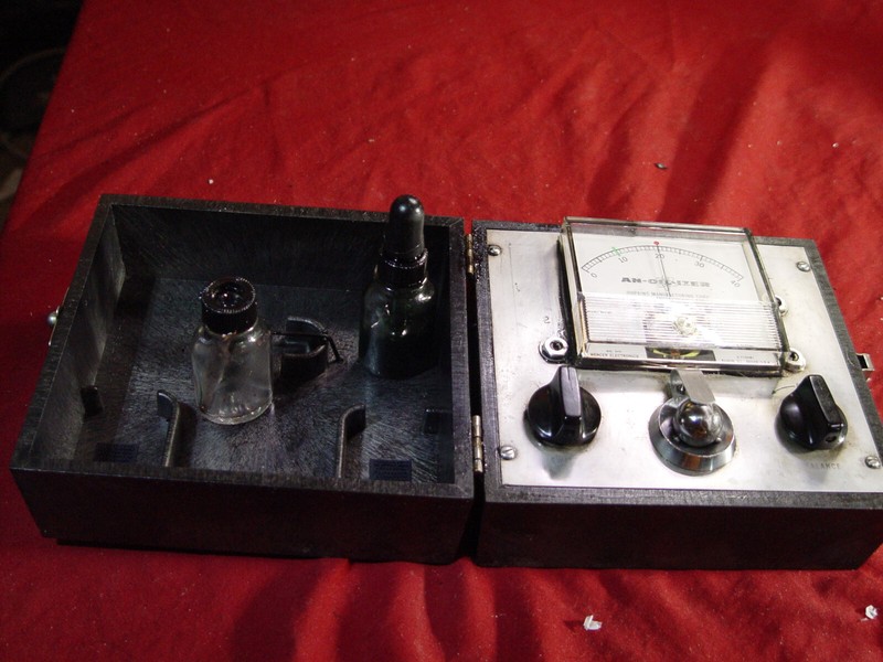 Hopkins Manufacturing AN-OIL-IZER -  Ball Bearings and oil droppers included