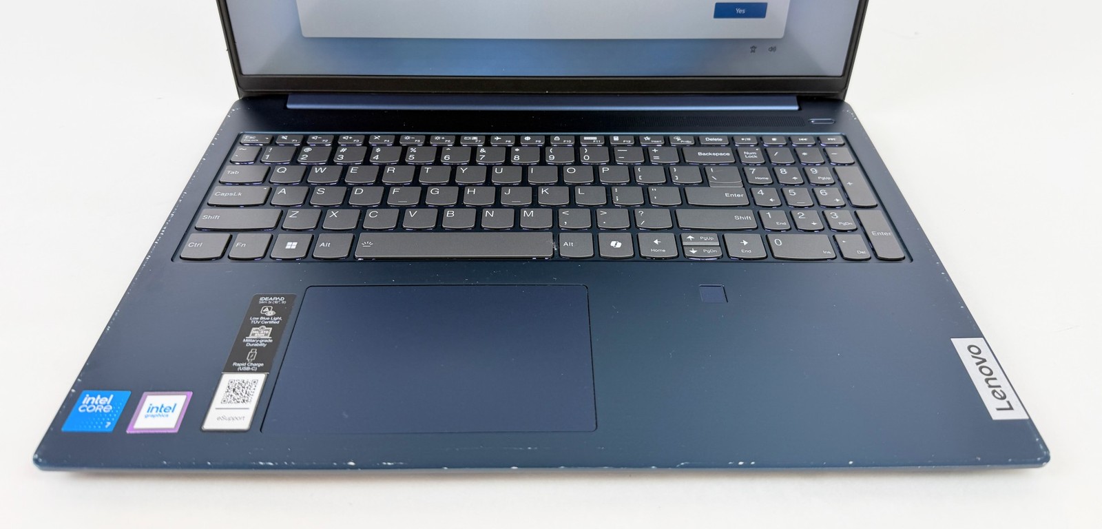 Laptop Lenovo Slim 5i de 16" WUXGA 1920x1200 con pantalla táctil, Ultra 7 150U, 16GB, 1TB, W11H, imagen 9