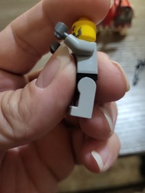 LEGO Castle Kingdoms Lion Knight Armor Minifigure 7947 With Horse Barding
