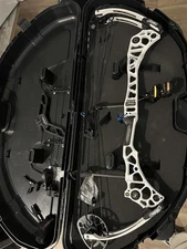 mathews halon x compound bow LEFT HANDED White Target Bow